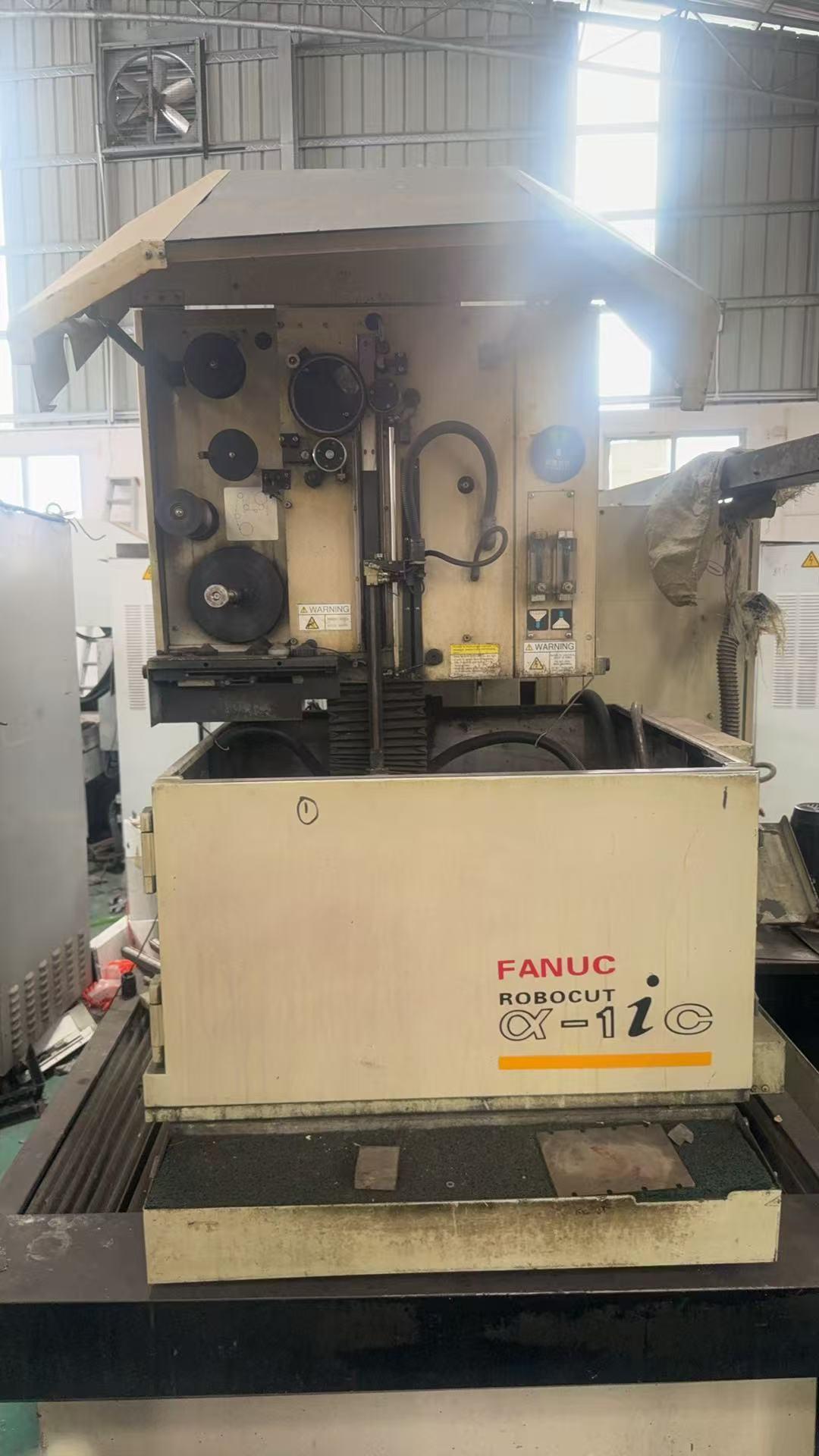 Wire cutting machine