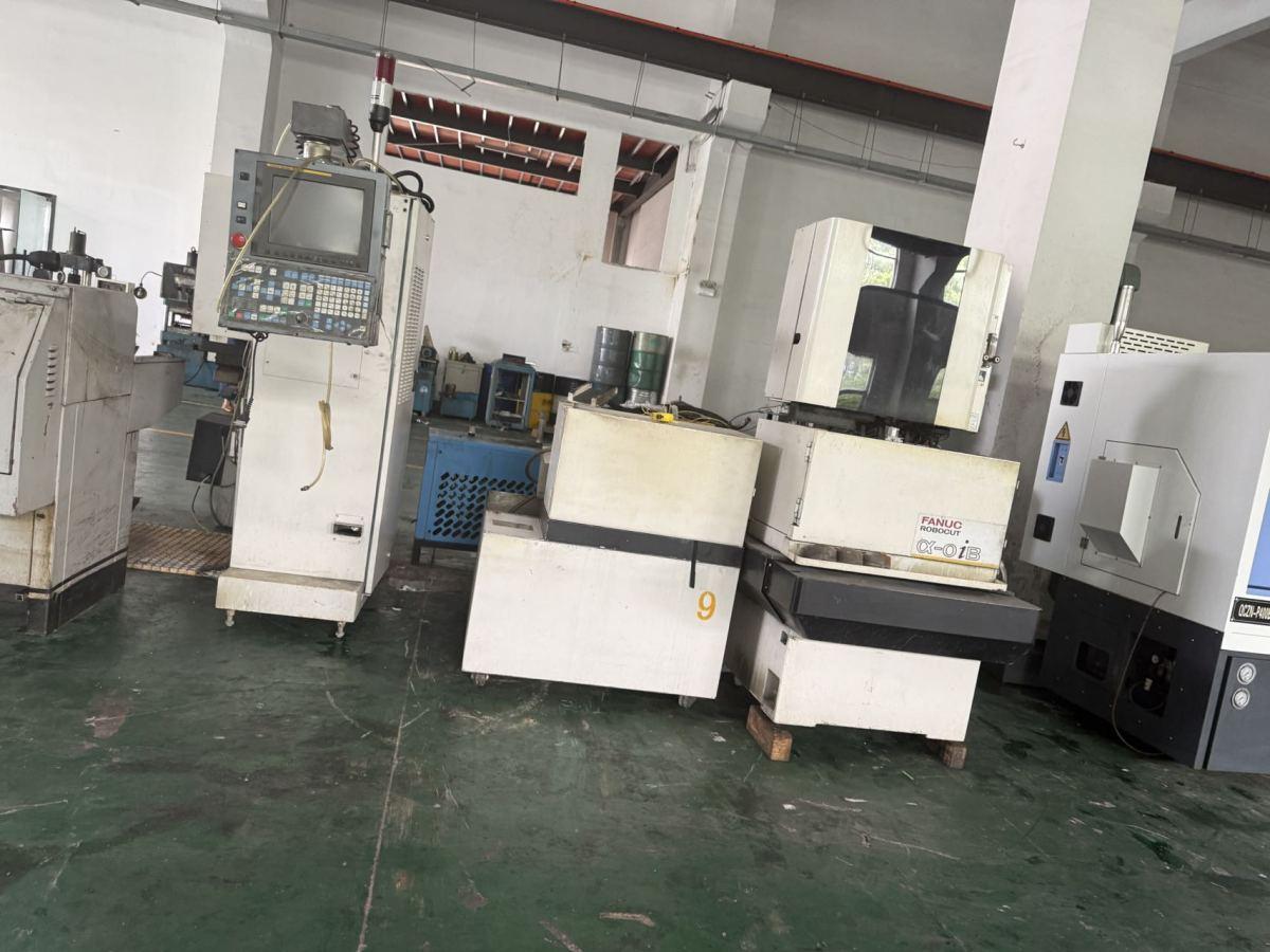 Wire cutting machine