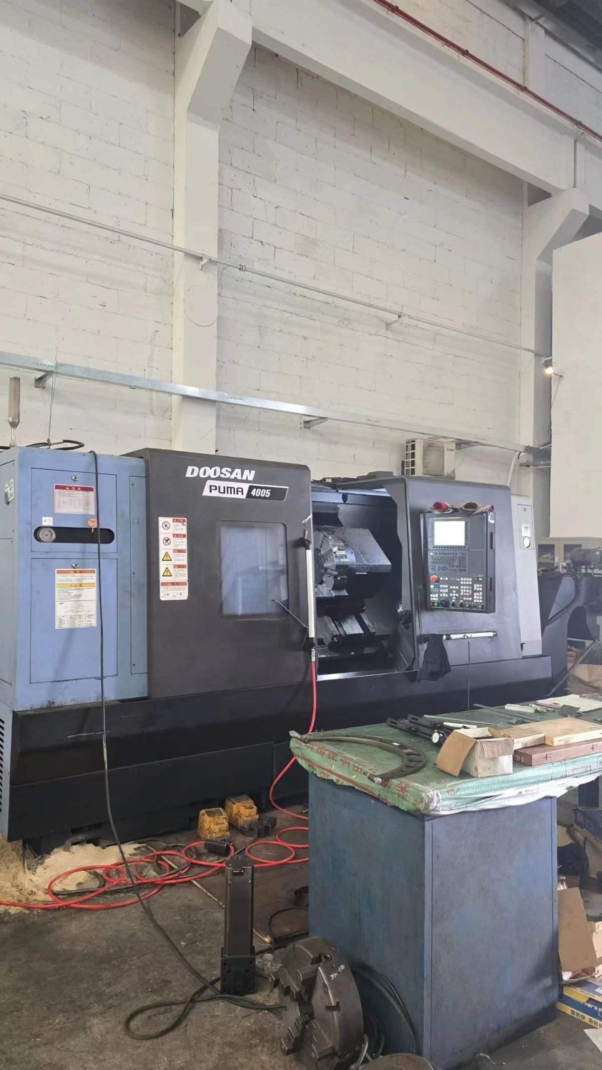 CNC turning lathe