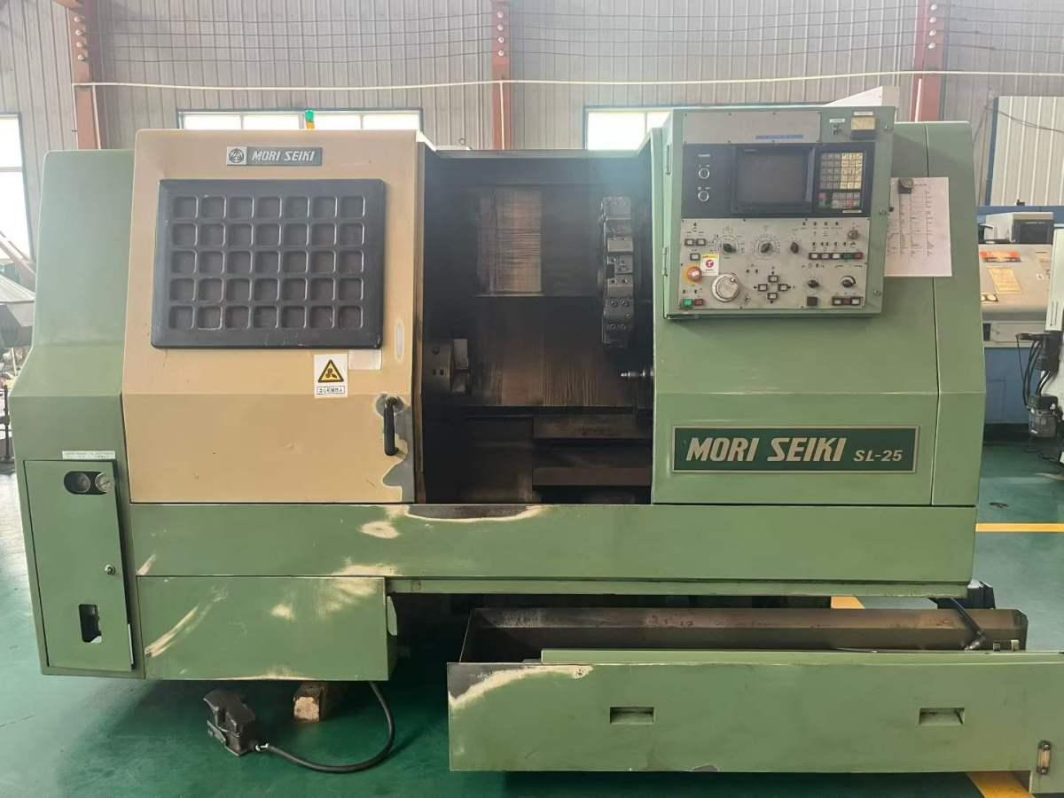 CNC turning lathe