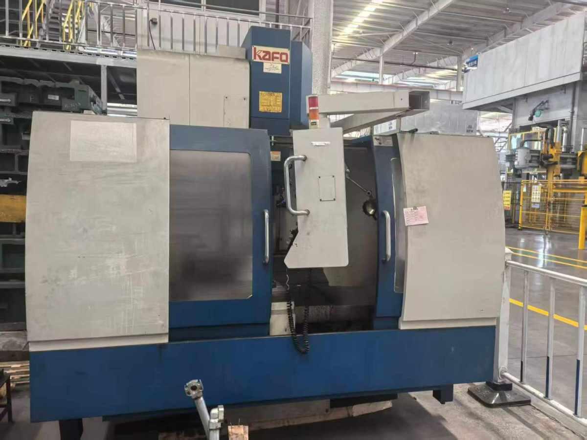 Vertical Machining Center