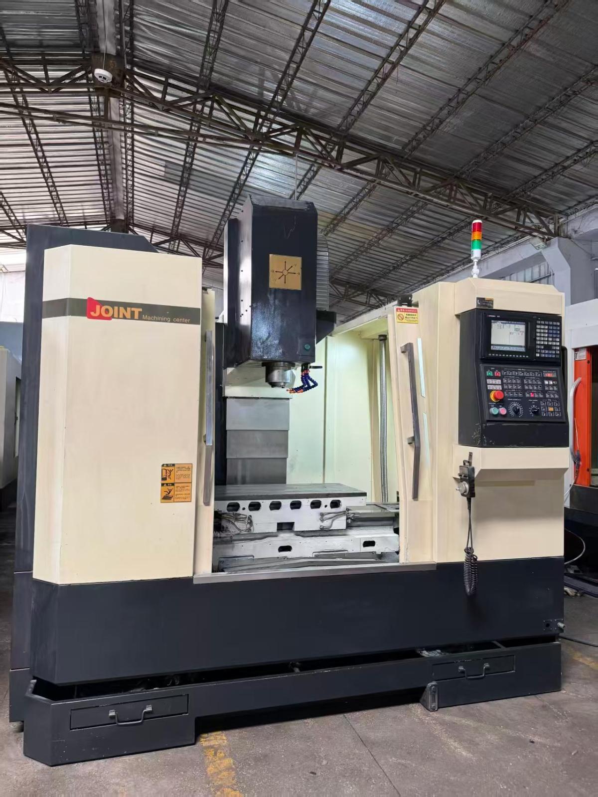 Vertical Machining Center