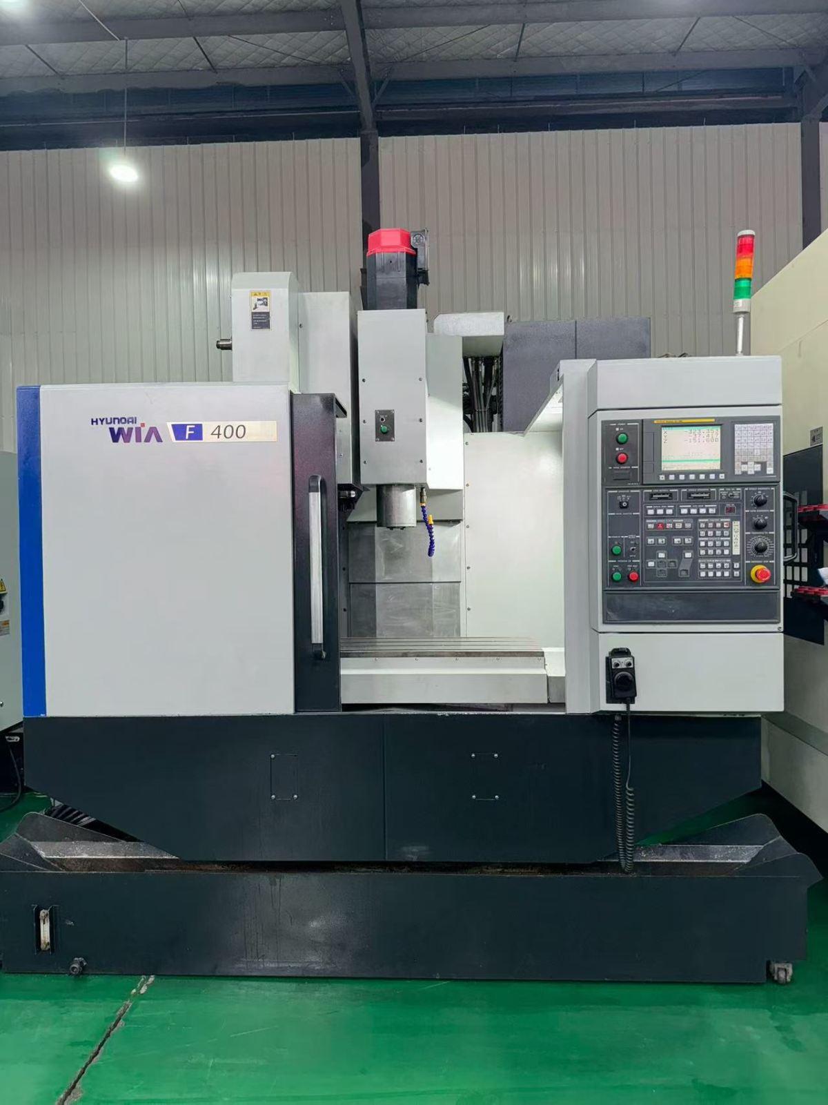 Vertical Machining Center