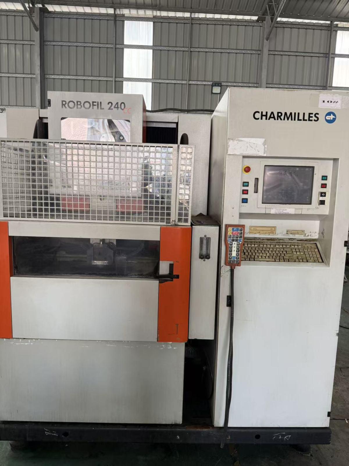 Wire cutting machine