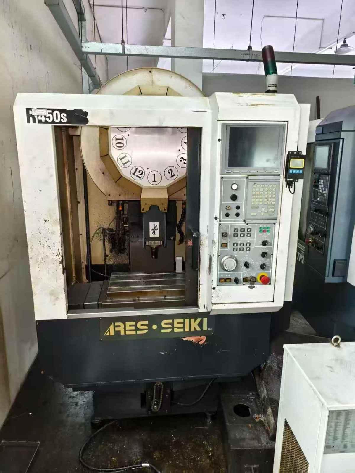 Tapping machine