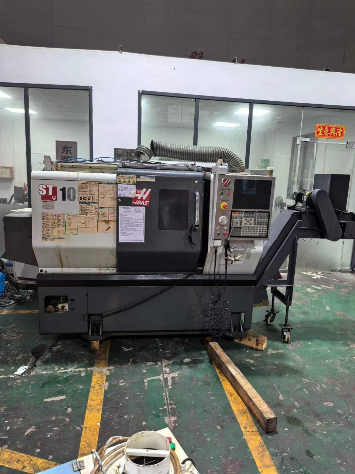CNC turning lathe