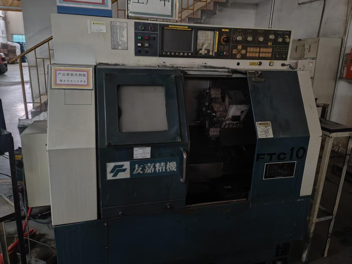 CNC turning lathe
