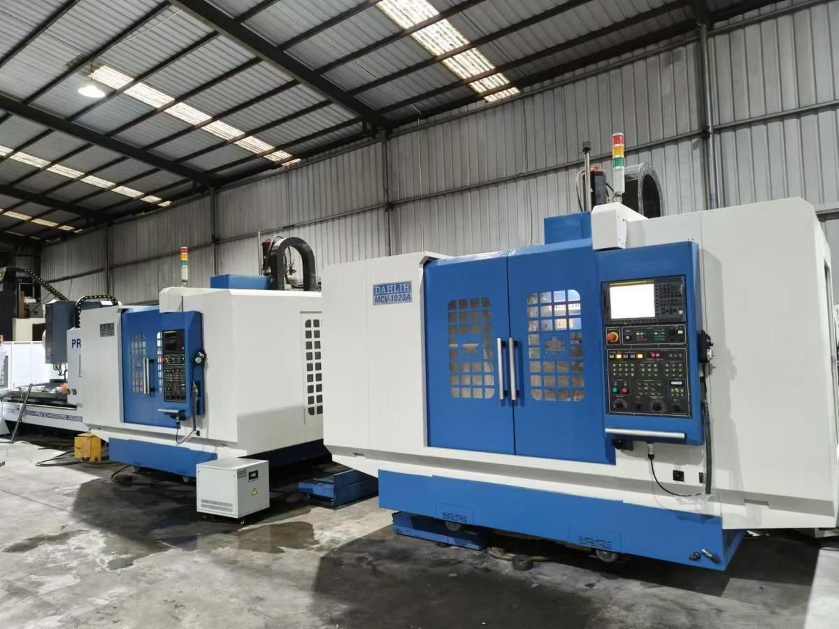 Vertical Machining Center