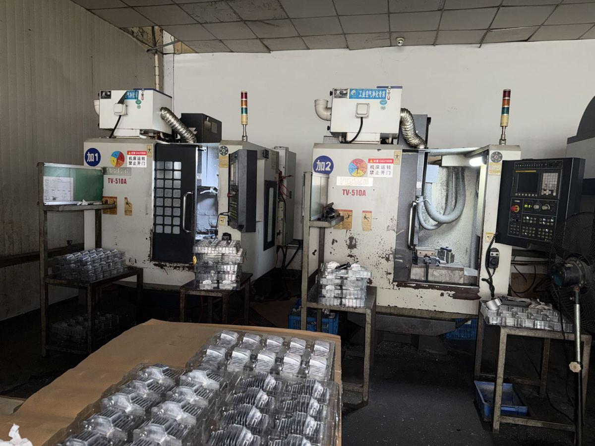 Tapping machine