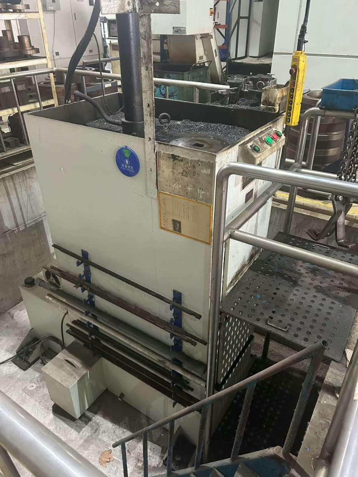 broaching machine
