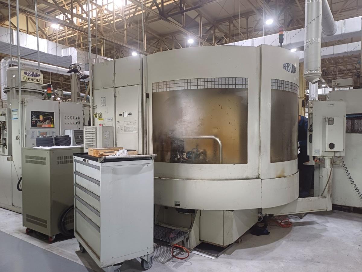 Gear grinding machine