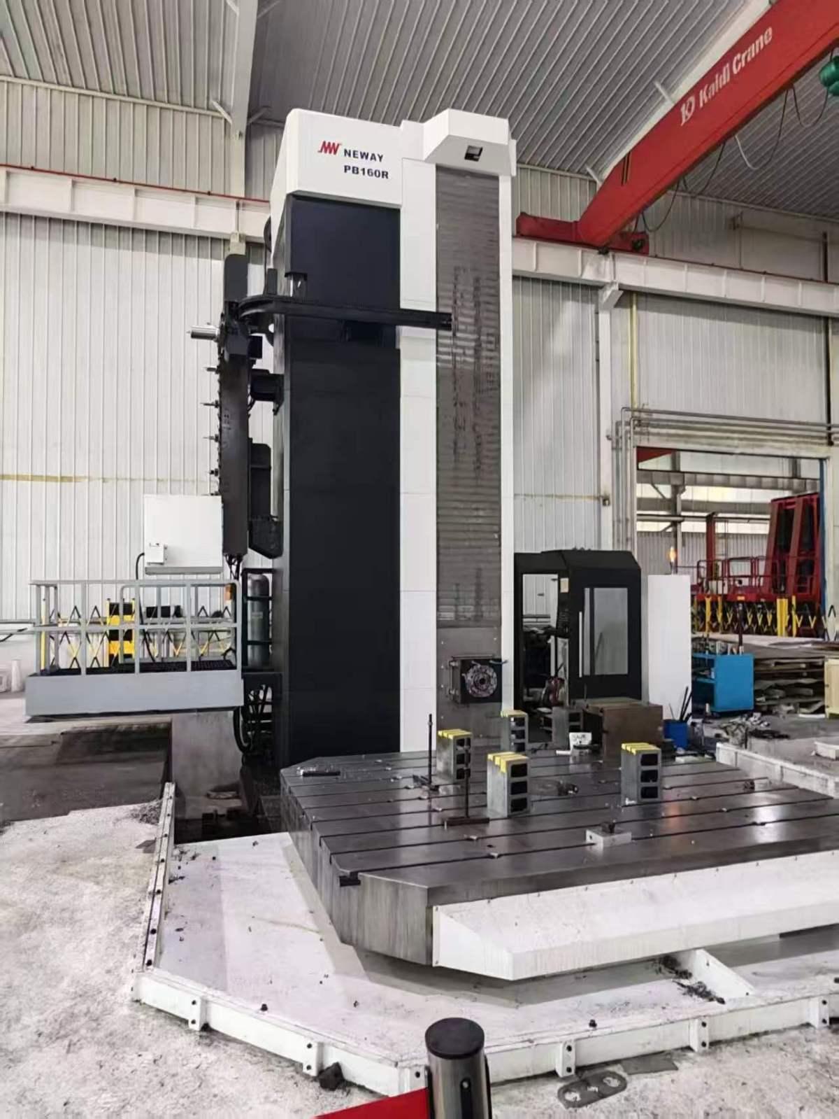 Boring and milling machine