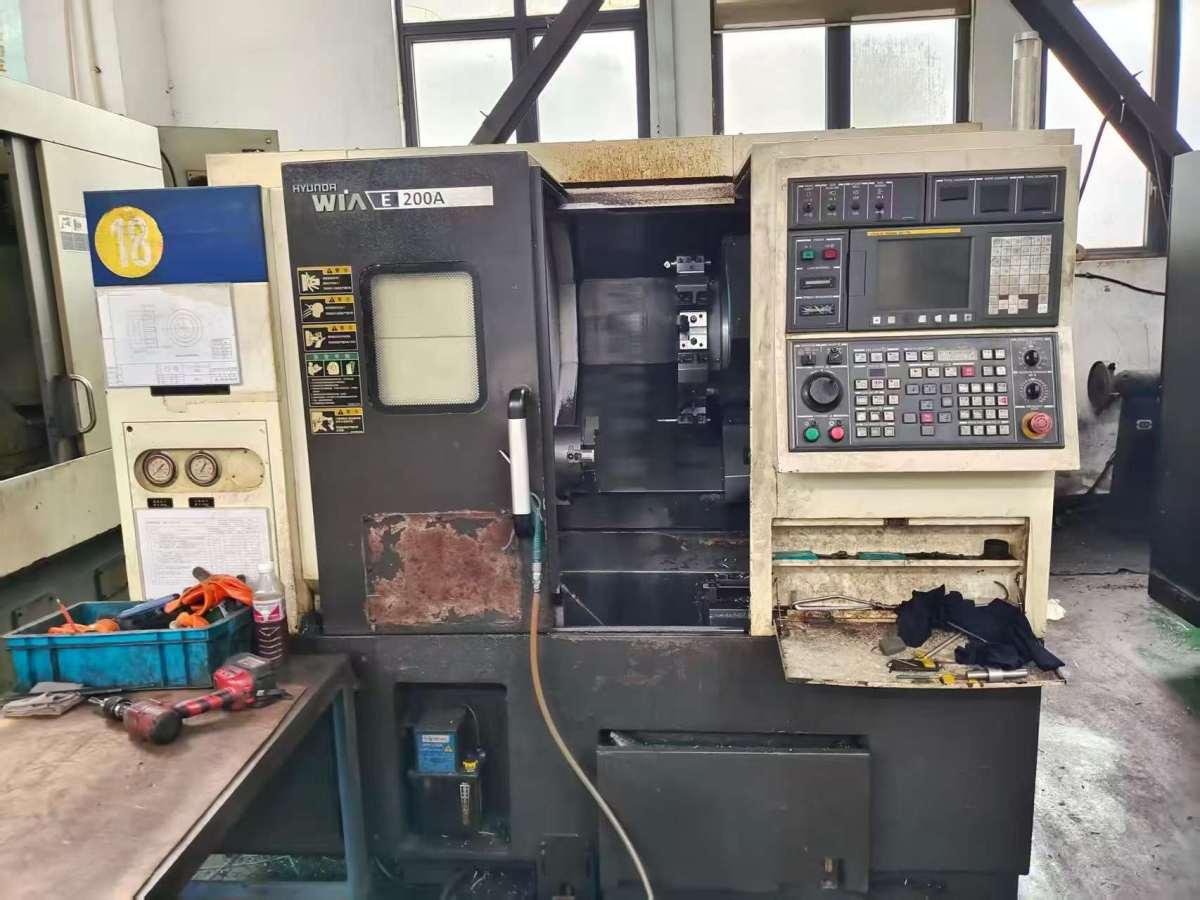 CNC turning lathe