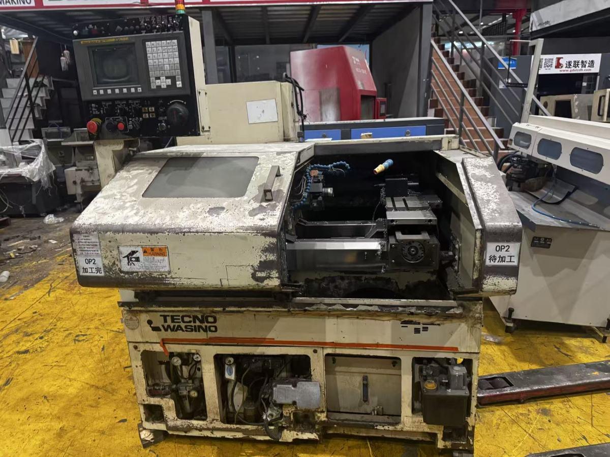 CNC turning lathe