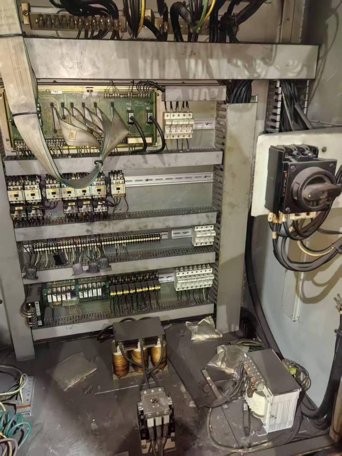Vertical Machining Center