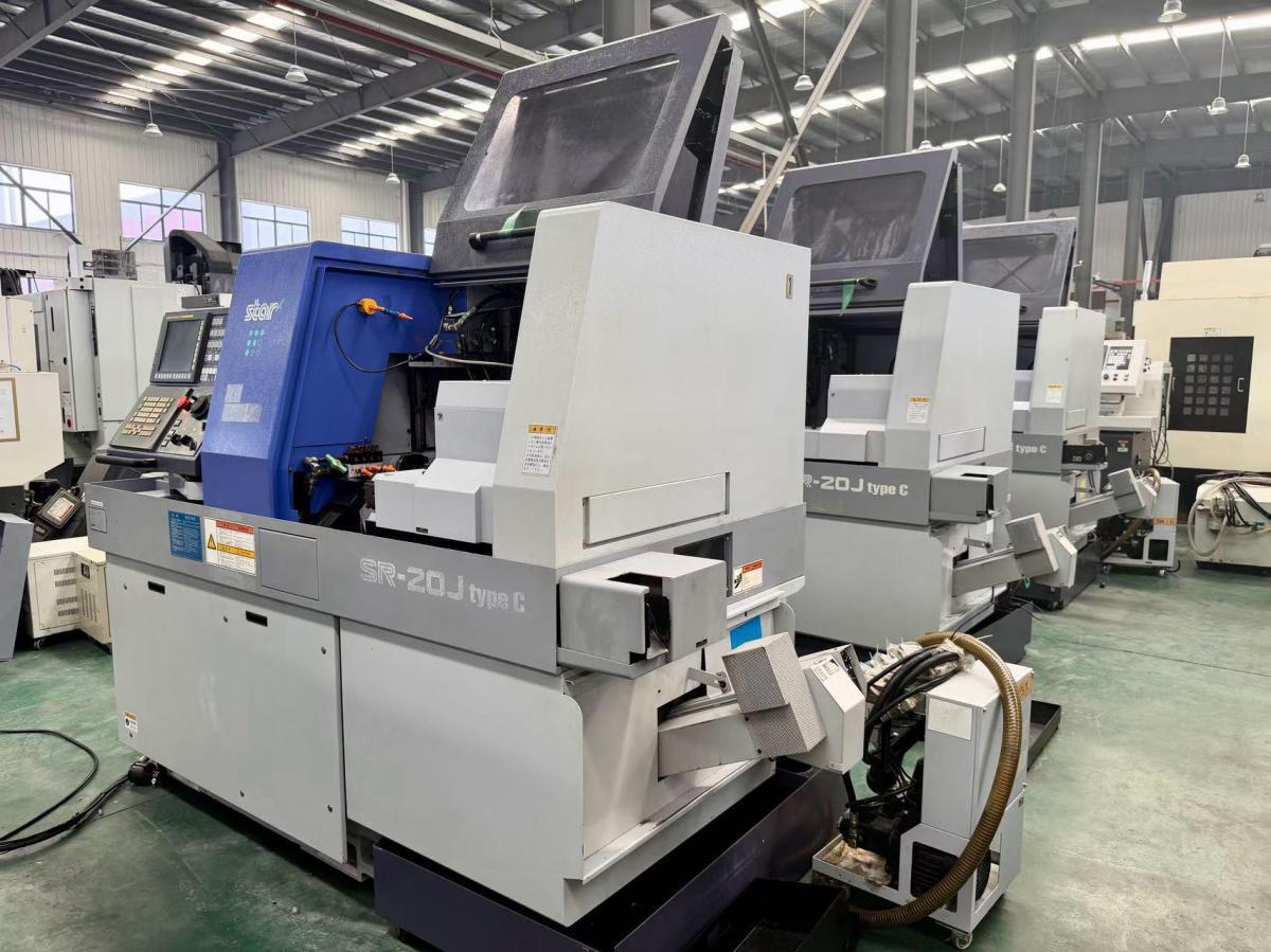 Multi-spindle lathe