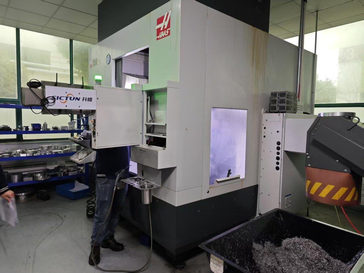 5 Axis Machining Center