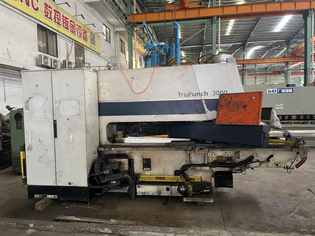 turret punch press W/tooling