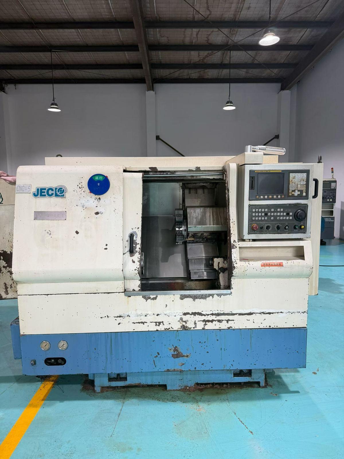 CNC turning lathe