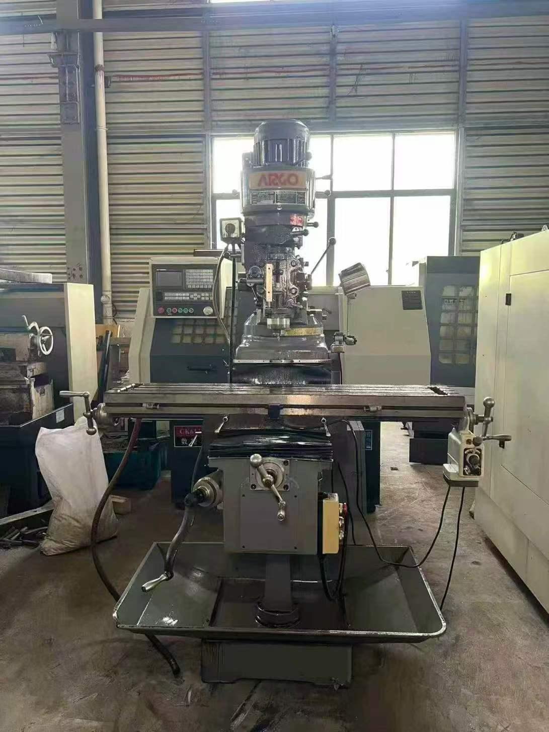 turret milling machine