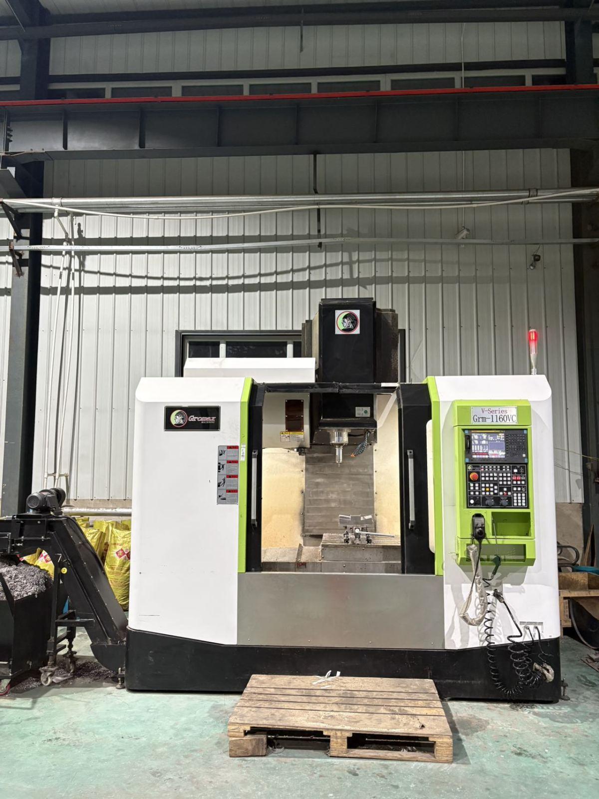 Vertical Machining Center