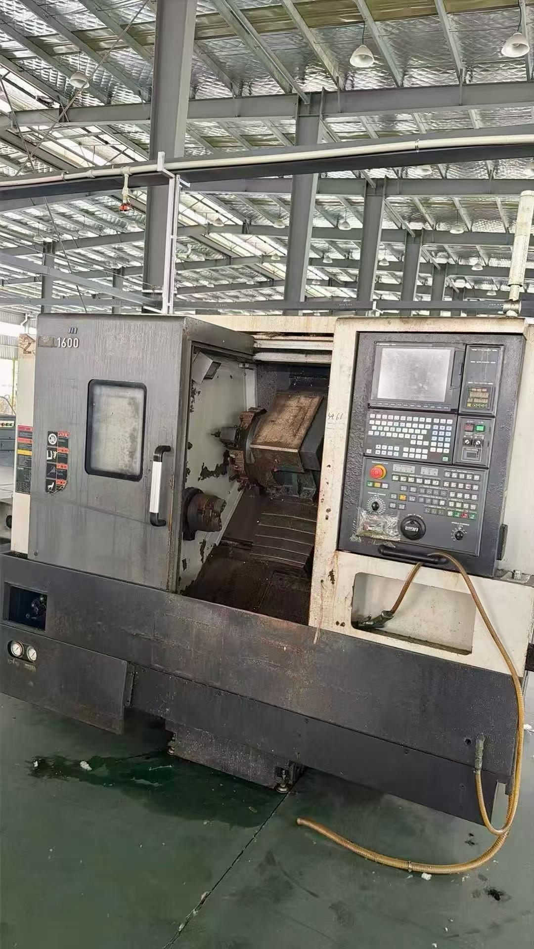 CNC turning lathe