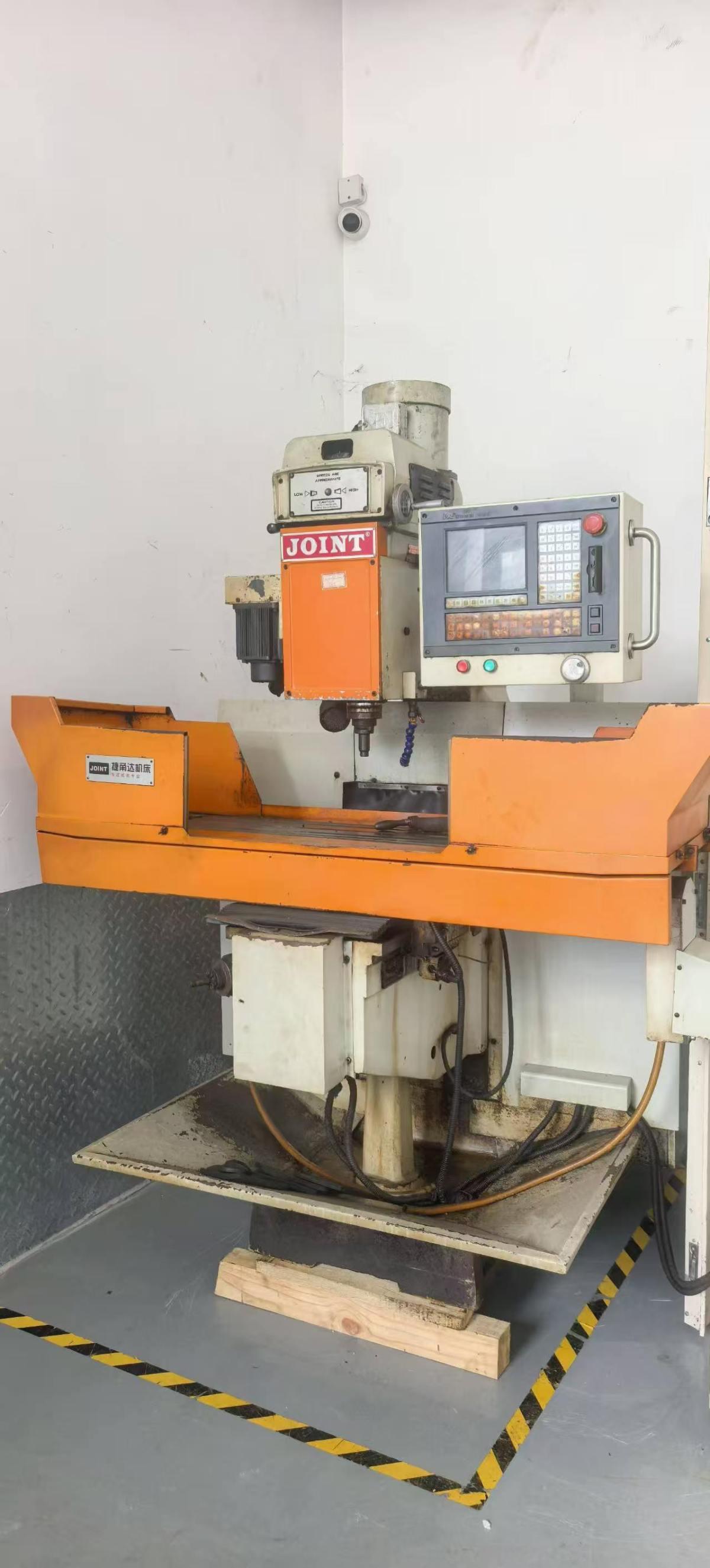 turret milling machine
