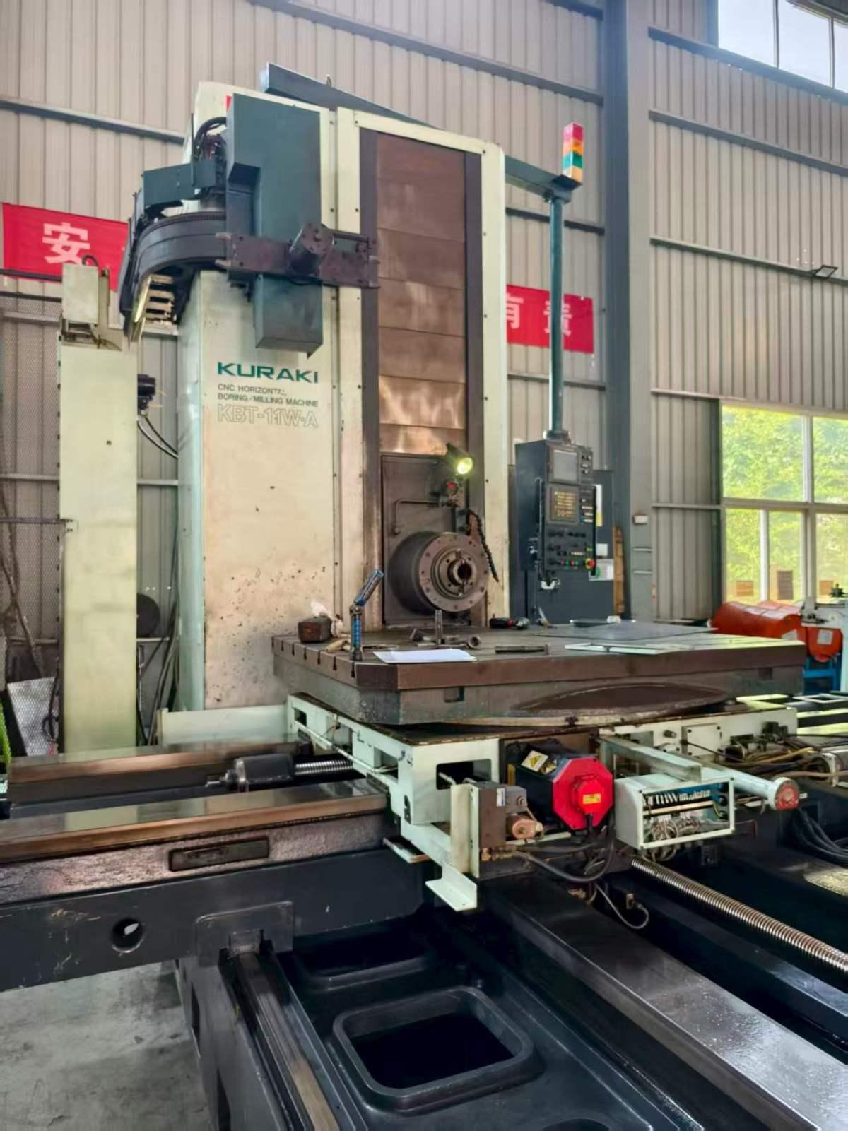 Boring and milling machine