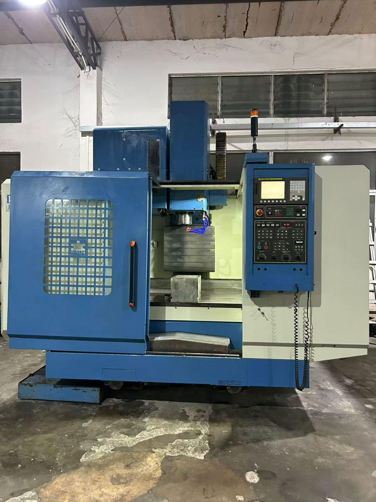 Vertical Machining Center