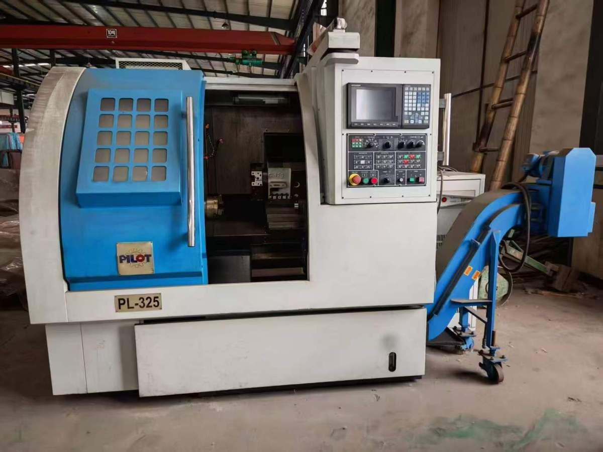 CNC slant bed lathe