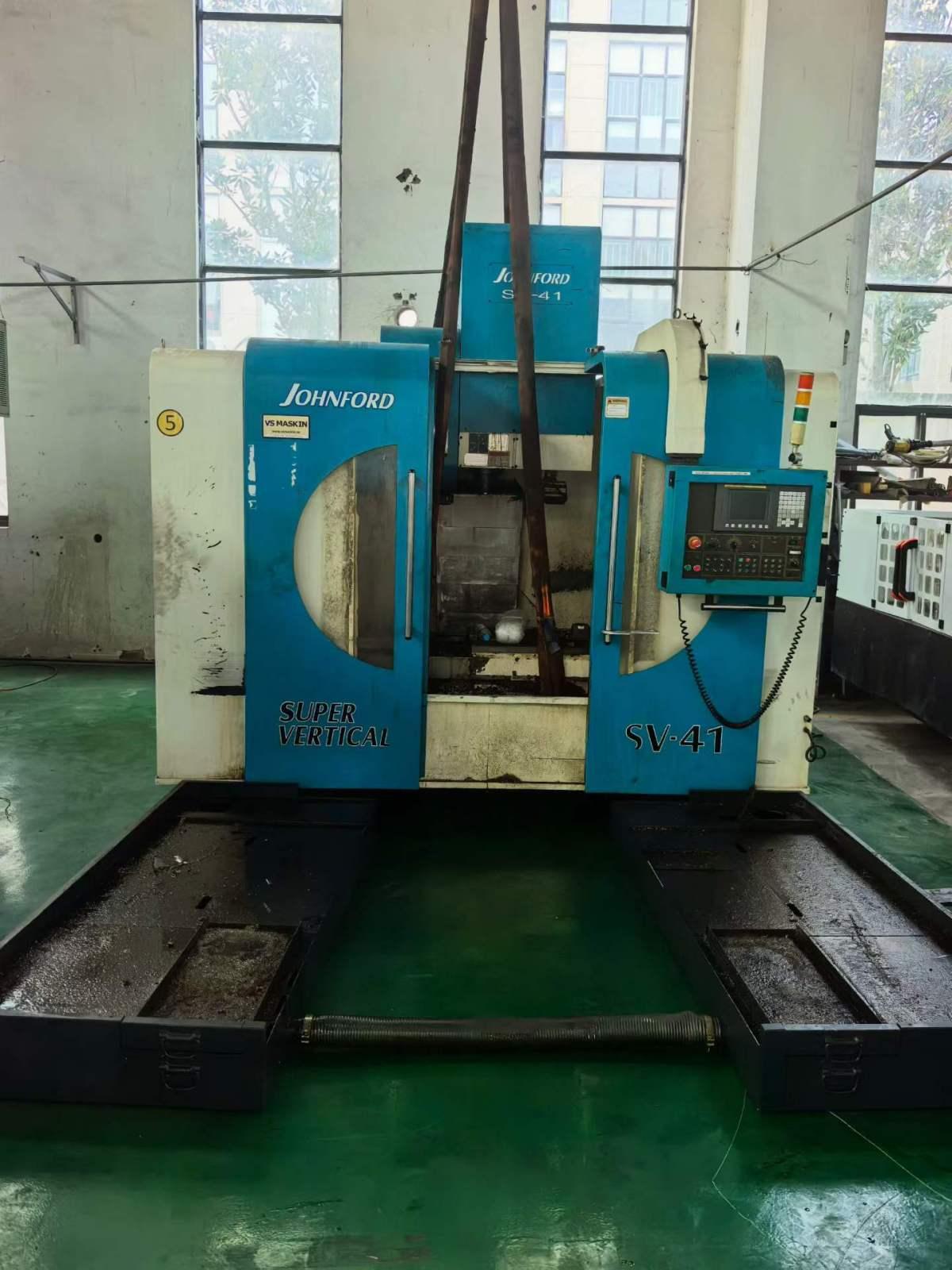 Vertical Machining Center