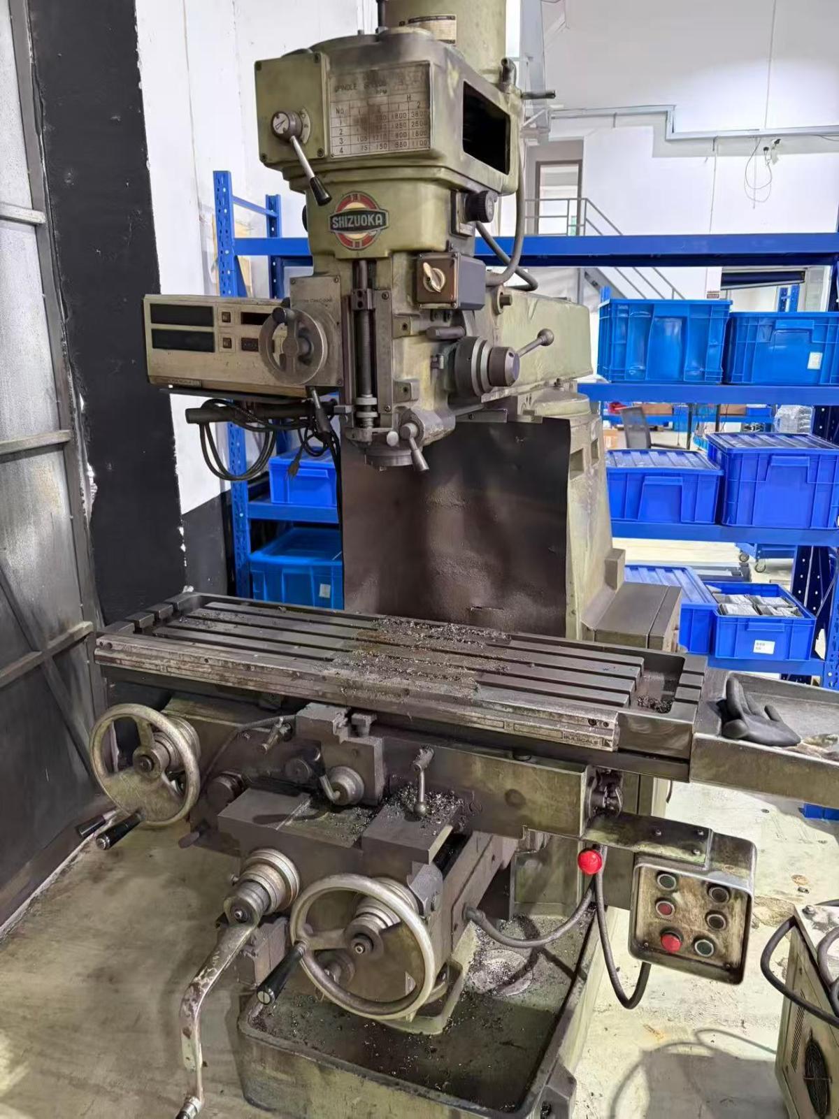 turret milling machine