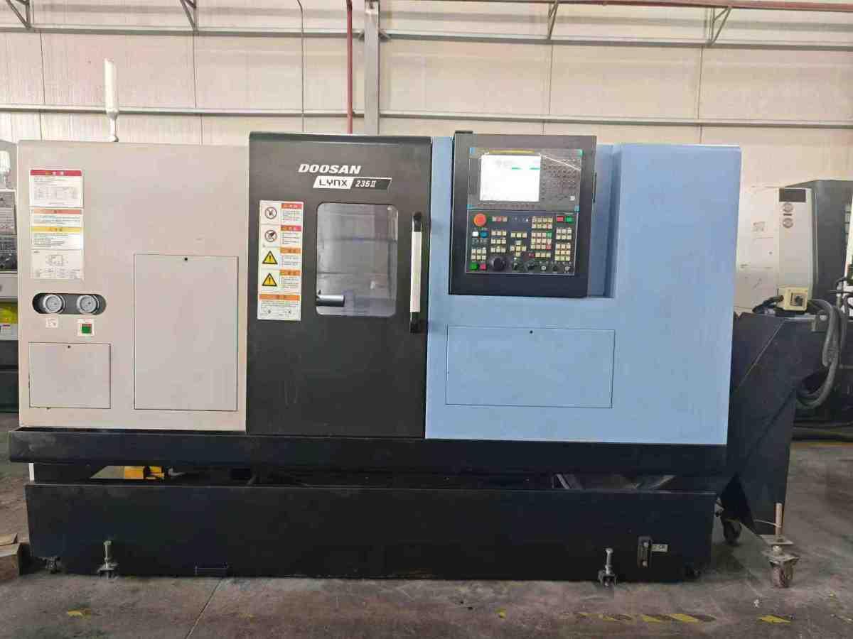 CNC turning lathe