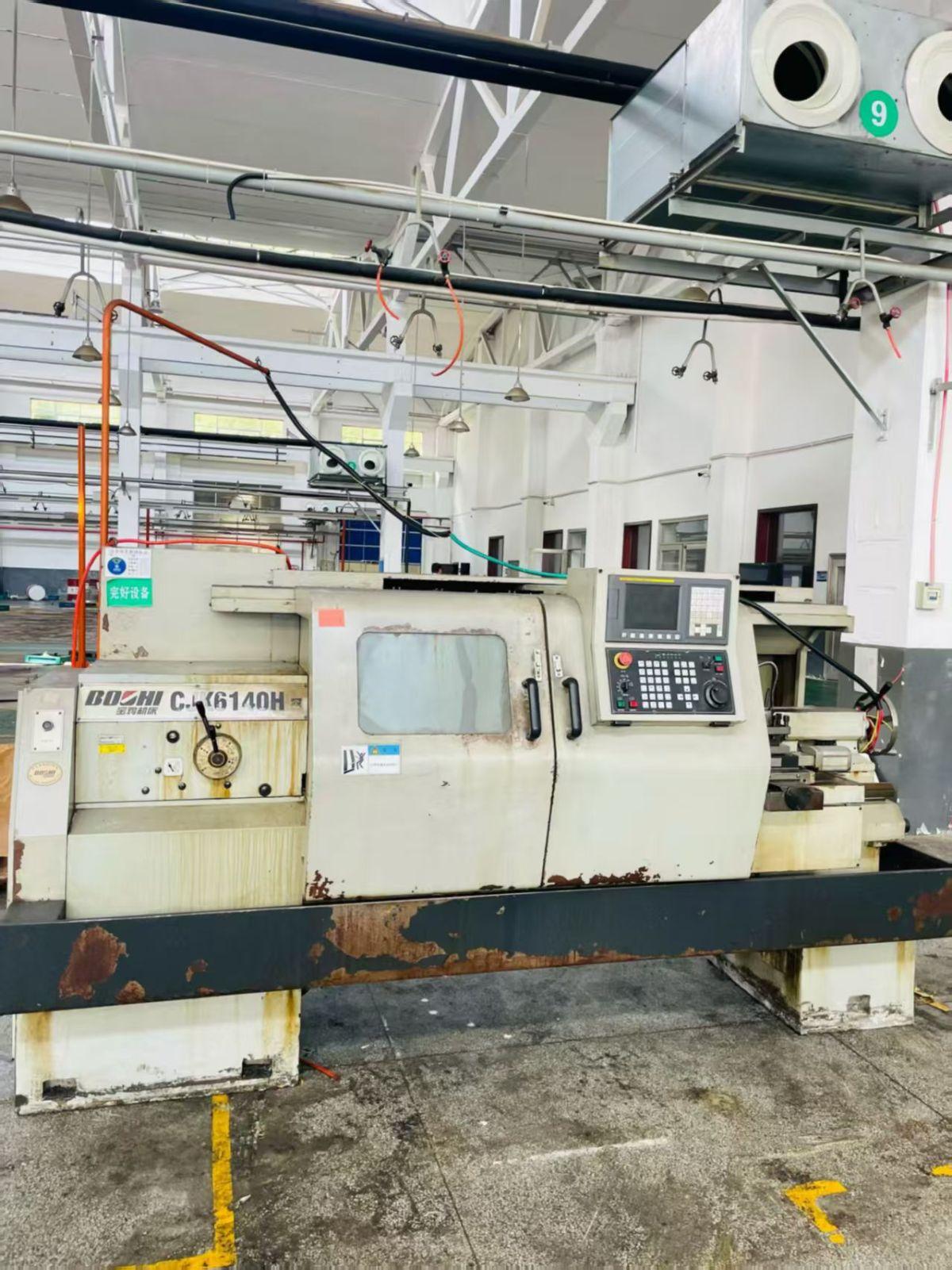 CNC turning lathe