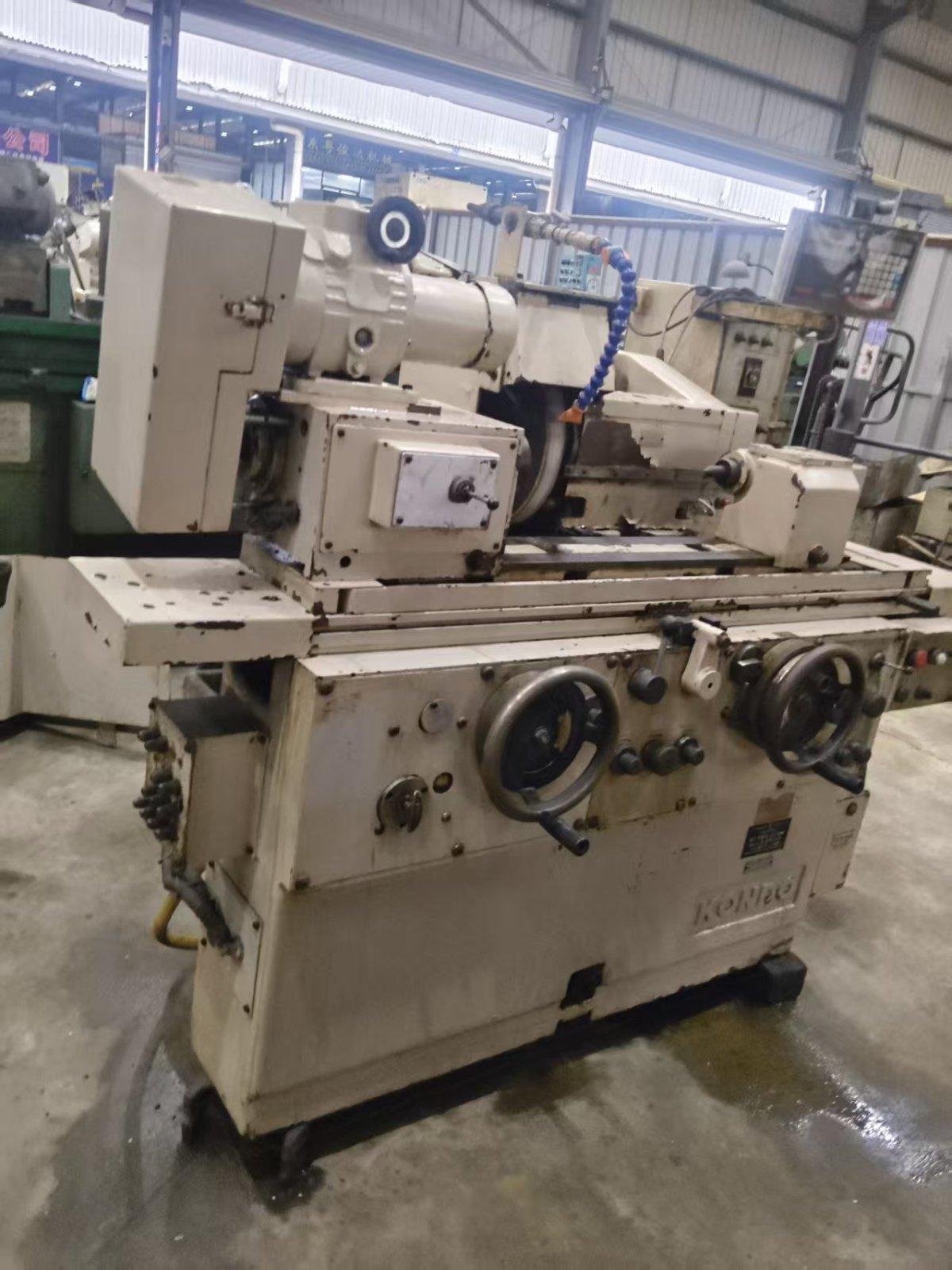 Cylindrical grinder