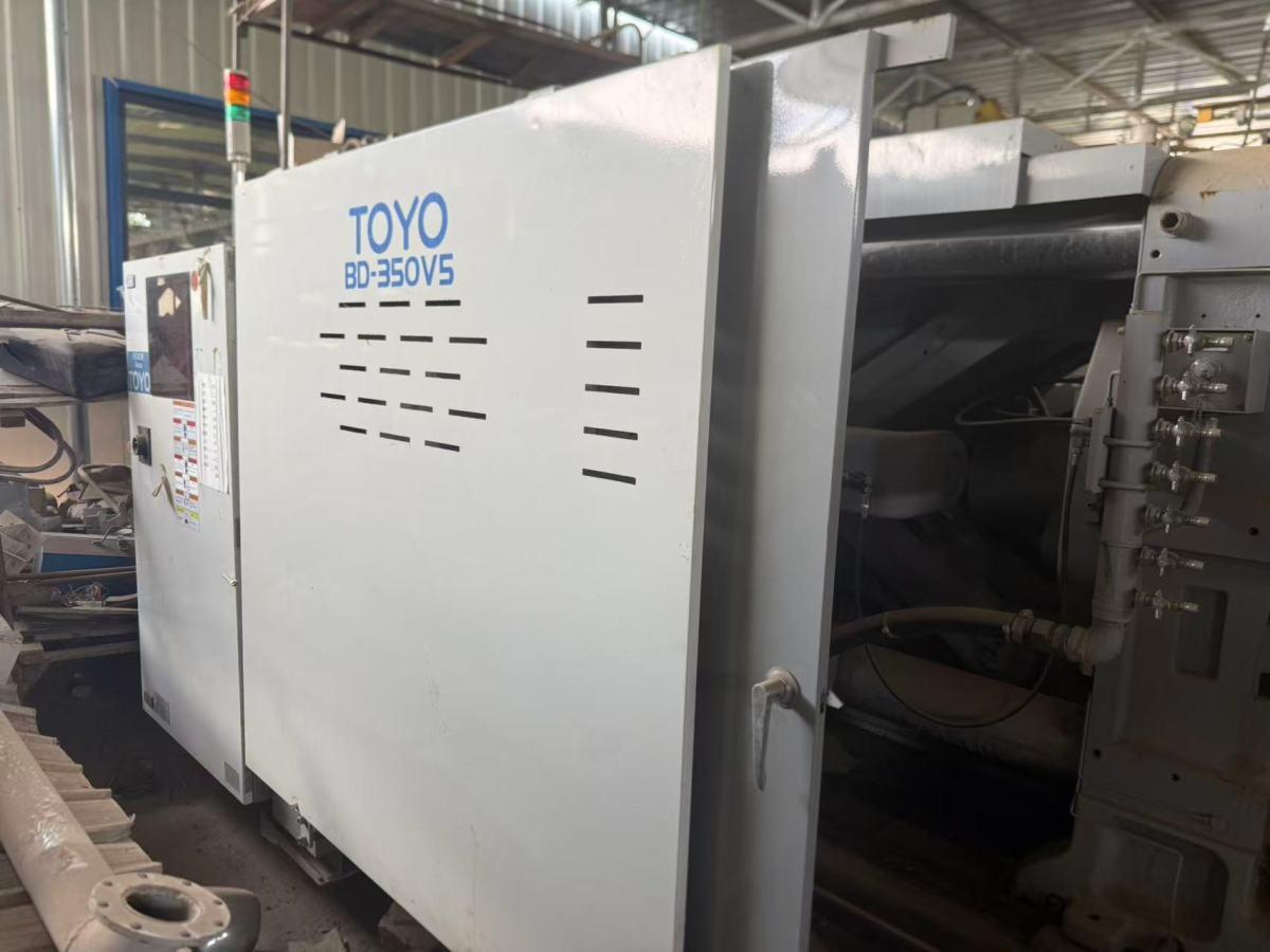 Die-casting machine