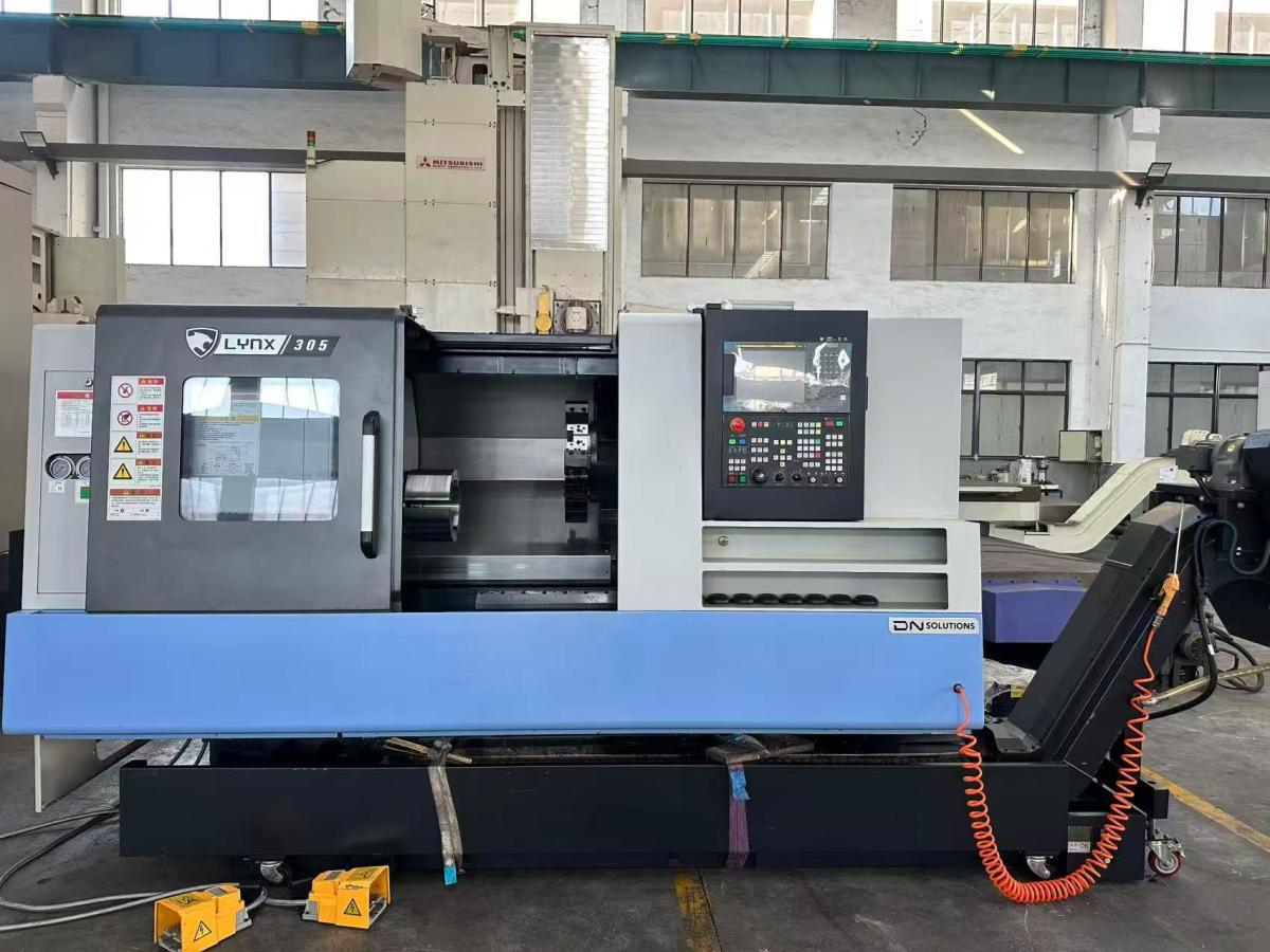 CNC slant bed lathe
