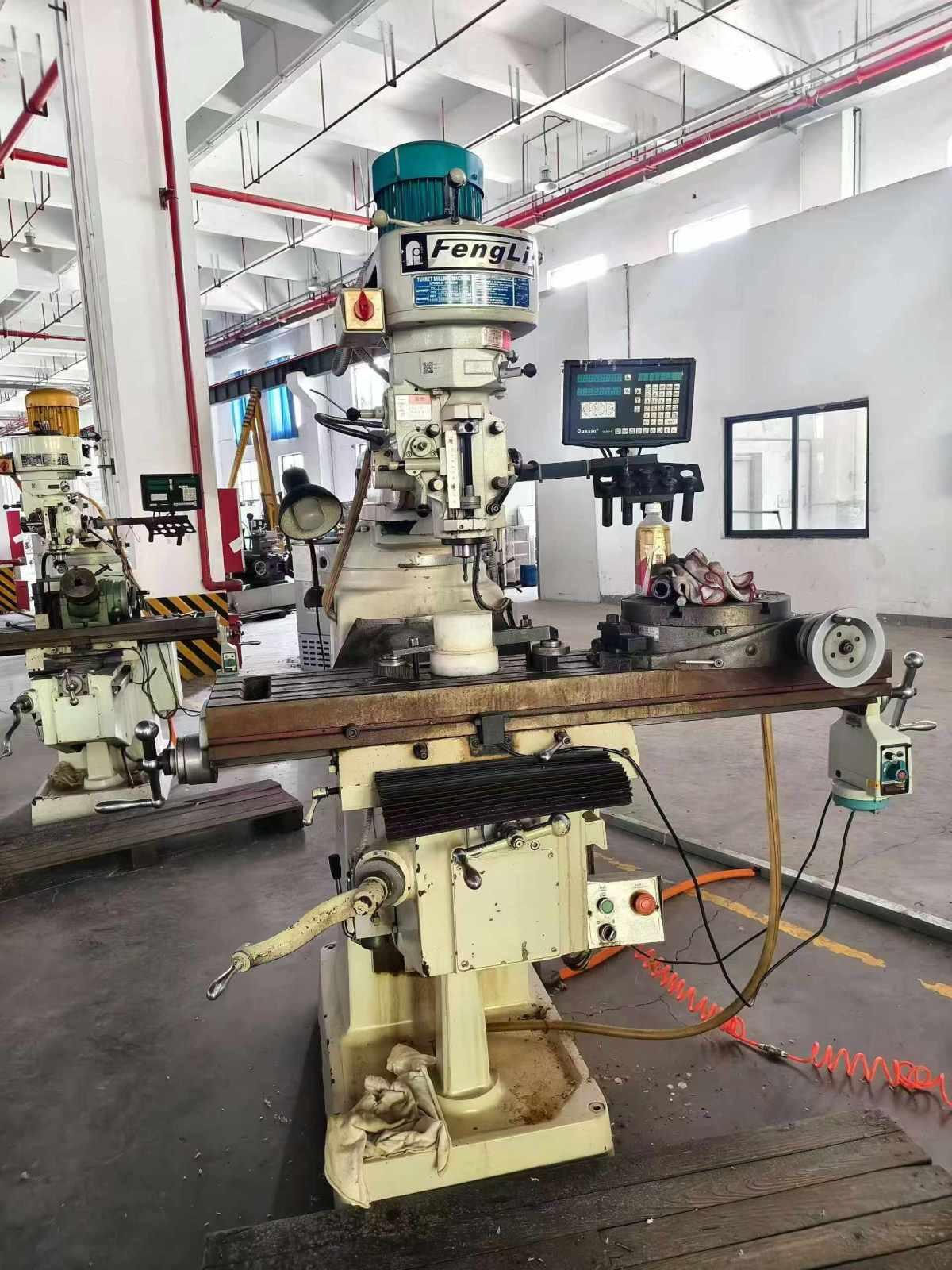 turret milling machine