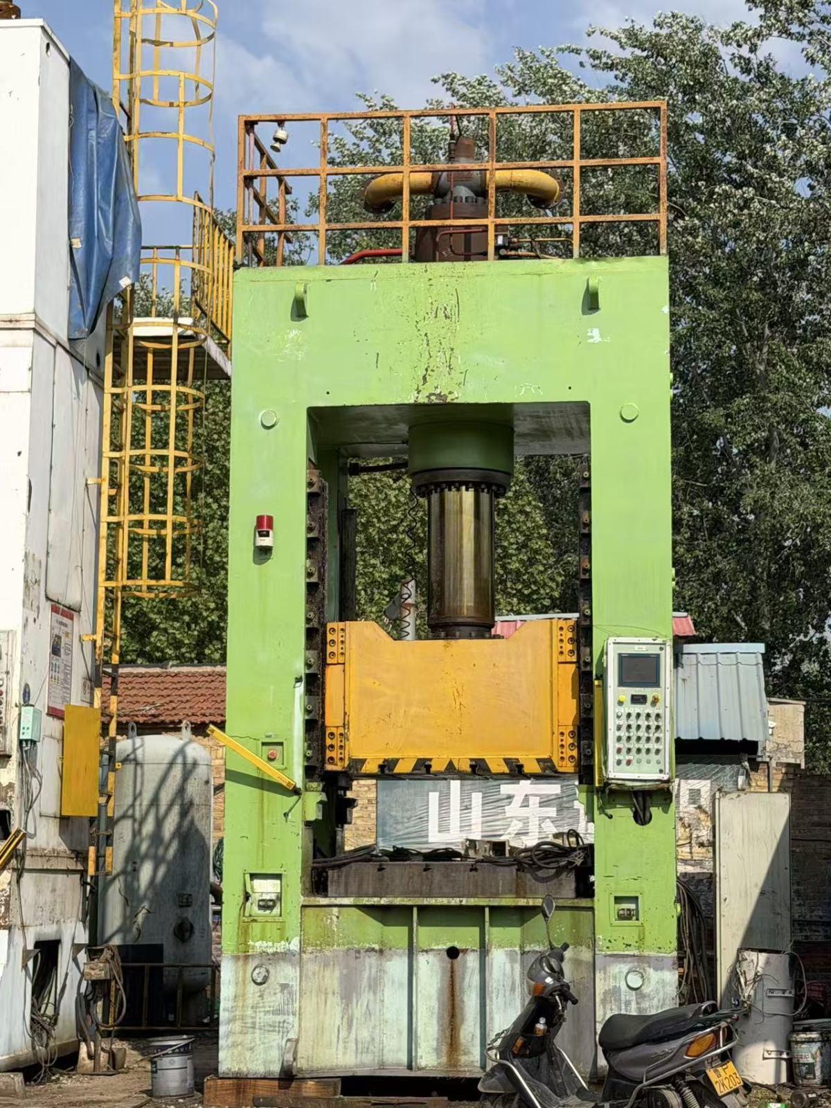 Press machine