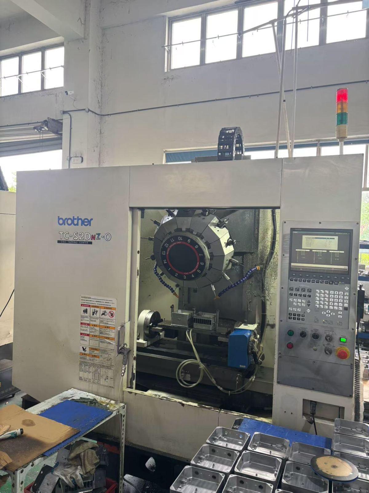 Tapping machine
