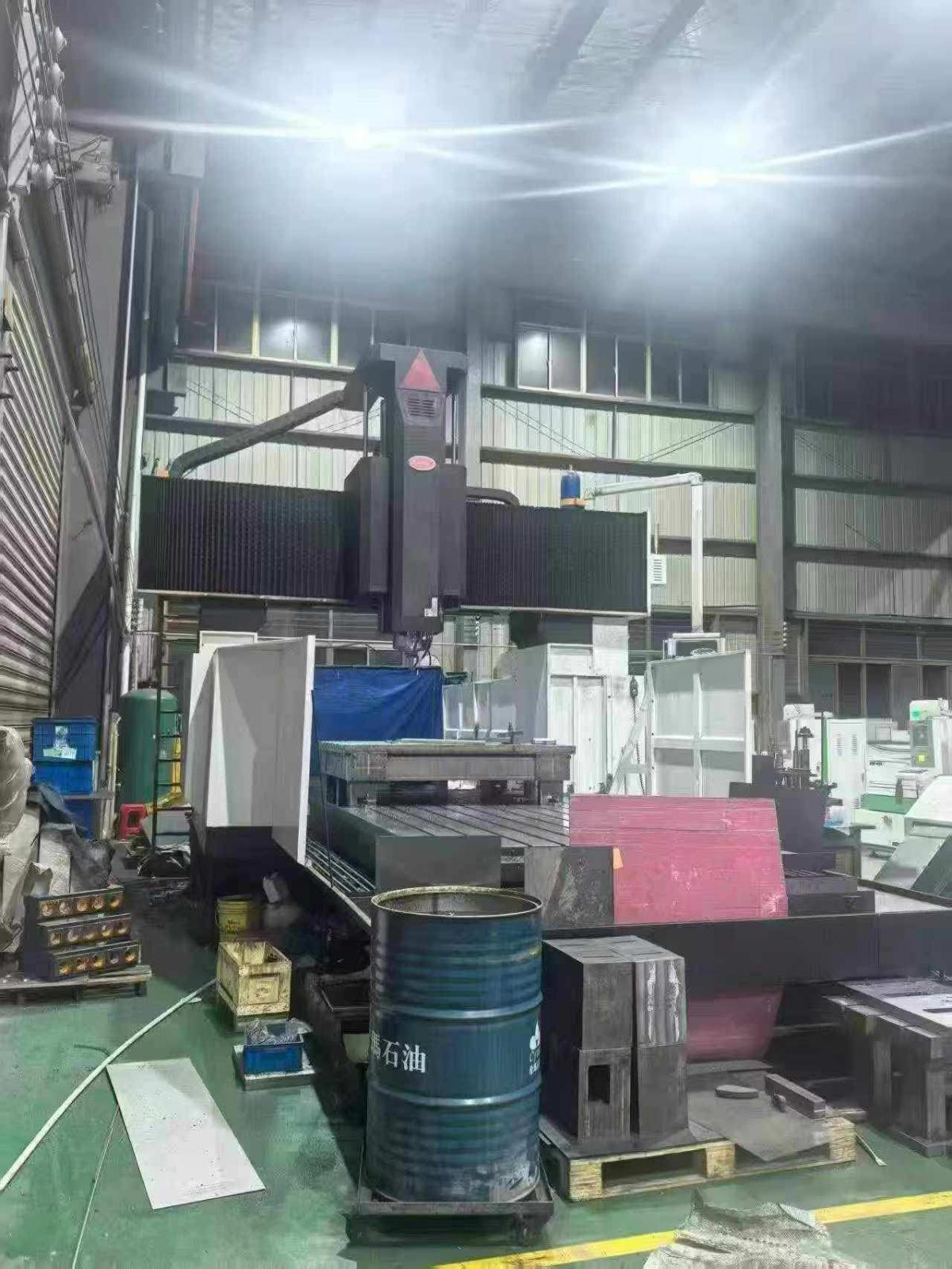 CNC gantry milling machine